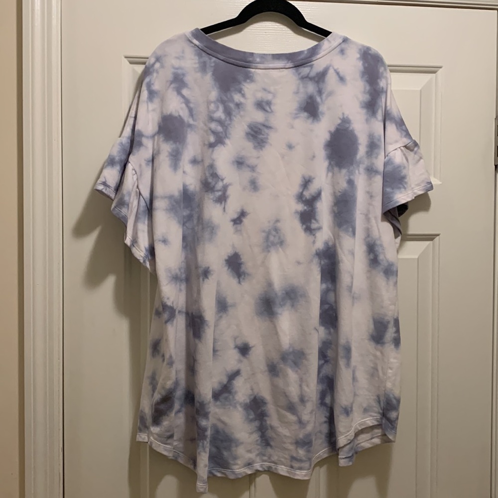 Plus Size Tie-Dye Top - Picture 2 of 5